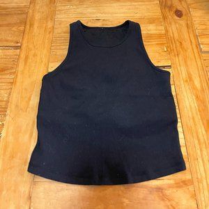Vuori Fitted Ribbed Athletic Crop Top w/ Support